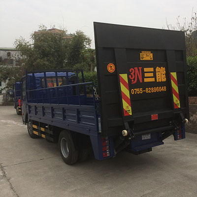 卡車升降尾板，提高運(yùn)輸效率與安全性的關(guān)鍵工具
