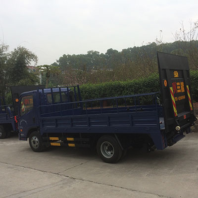 踏板車(chē)裝尾箱，利弊并存，你真的了解嗎？